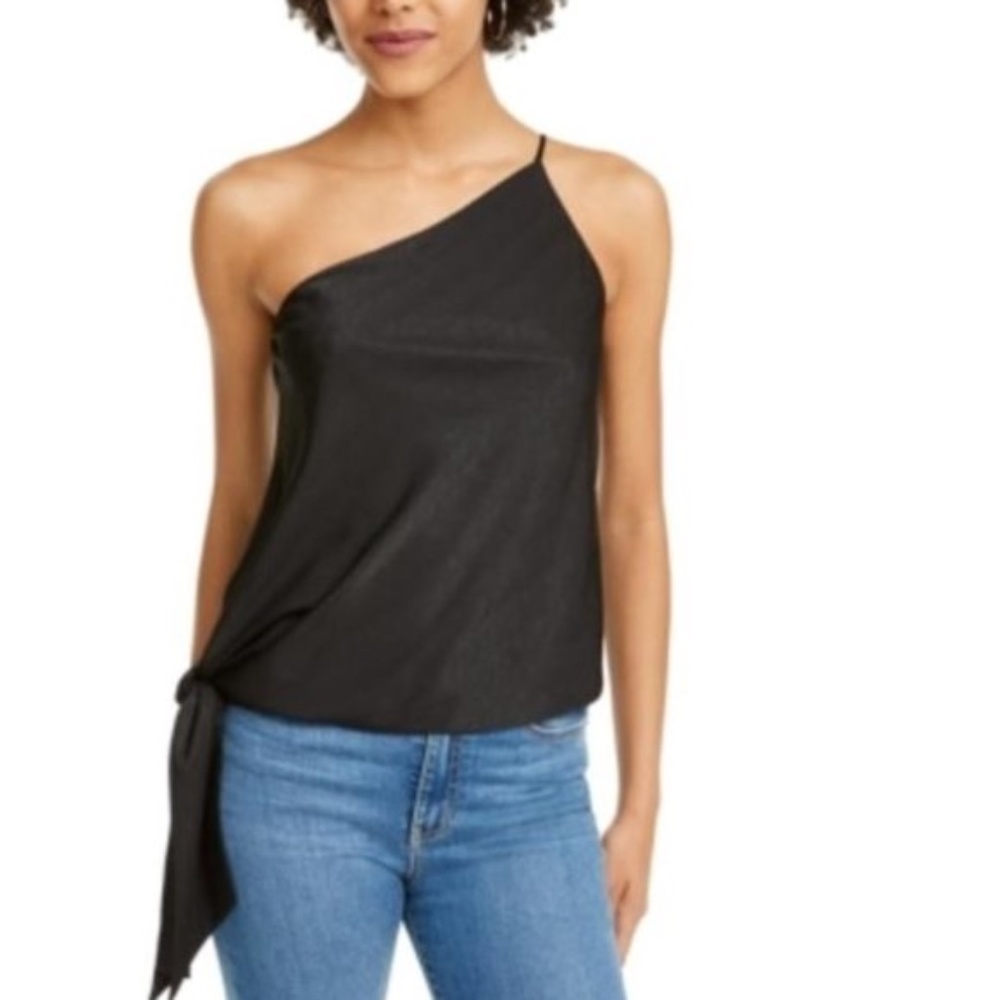 Leyden One-Shoulder Blouse